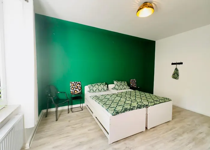 Monteur Ischeland Near Hagen-city